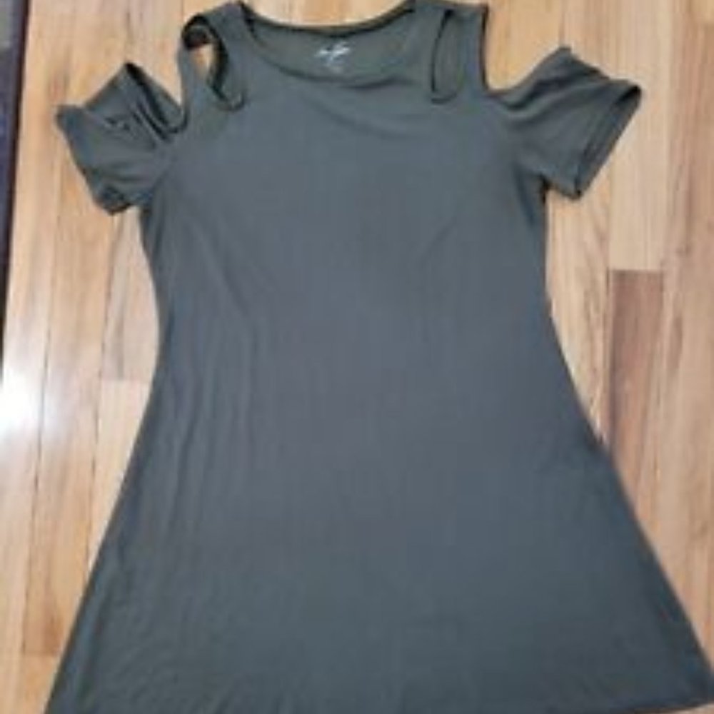 Green Cold Shoulder Short Sleeve A-line Skater Dress ~ Size S ~ Great Condition!